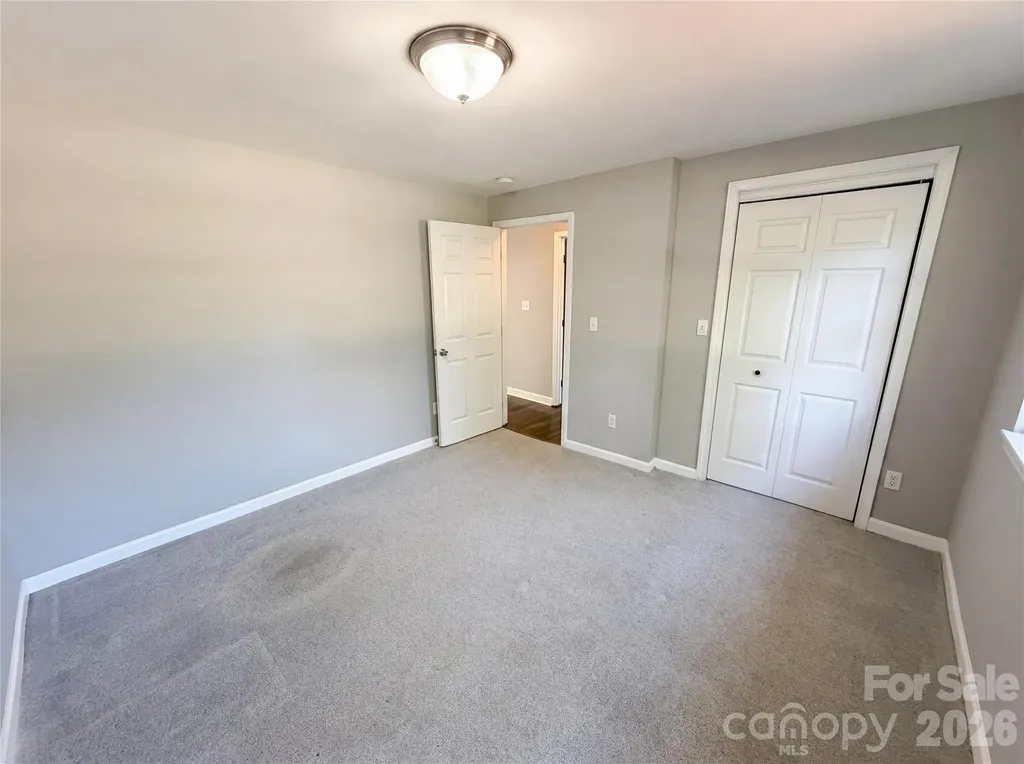 1322 Carolyn Drive Charlotte NC 28205