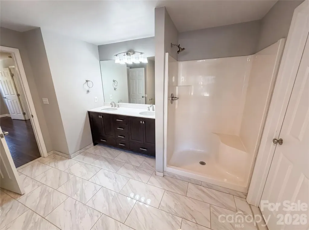 1322 Carolyn Drive Charlotte NC 28205