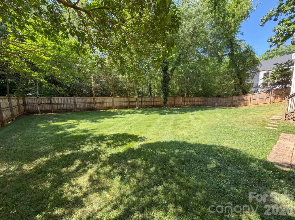 1322 Carolyn Drive Charlotte NC 28205