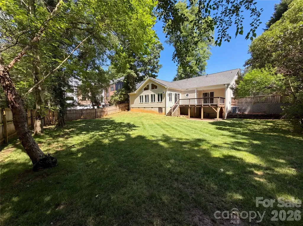 1322 Carolyn Drive Charlotte NC 28205