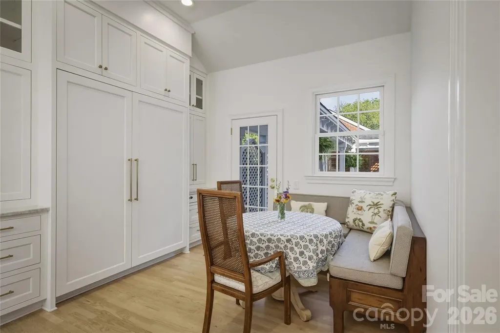 319 W Union Street Morganton NC 28655