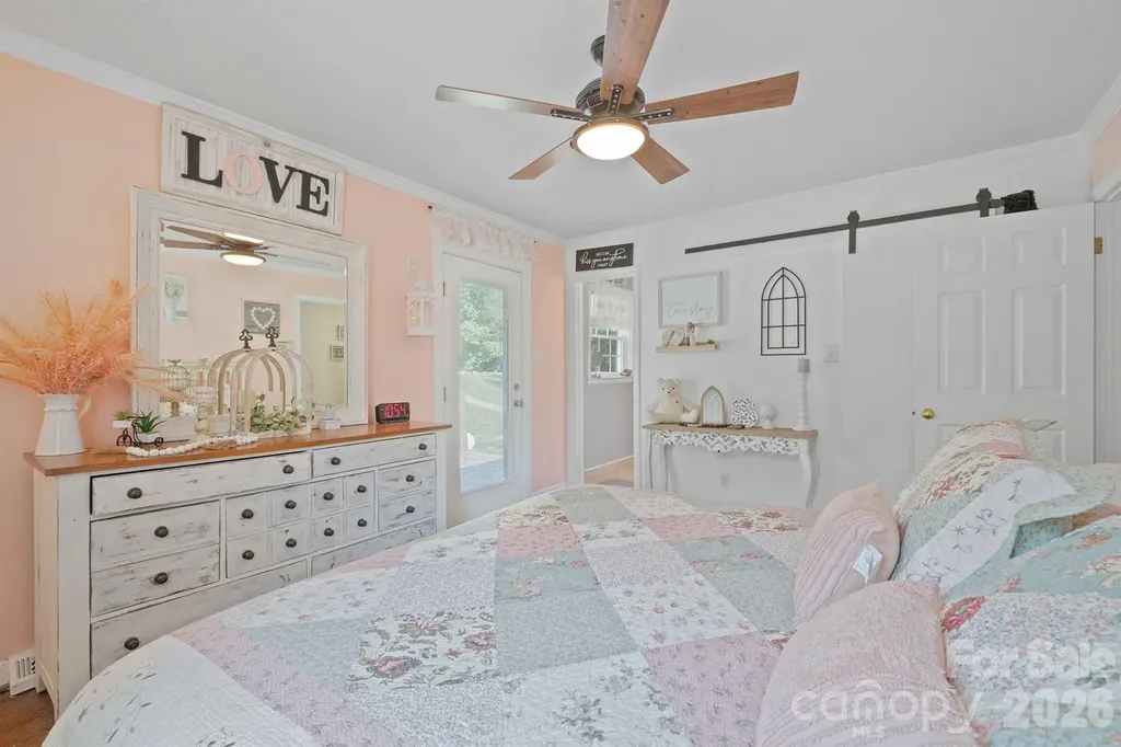 435 W Central Avenue Mount Holly NC 28120