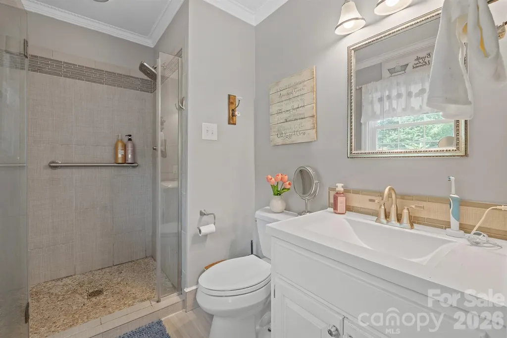 435 W Central Avenue Mount Holly NC 28120