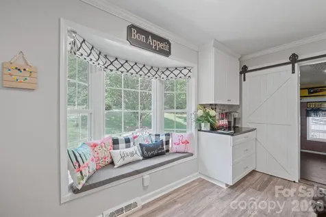435 W Central Avenue Mount Holly NC 28120