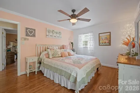 435 W Central Avenue Mount Holly NC 28120