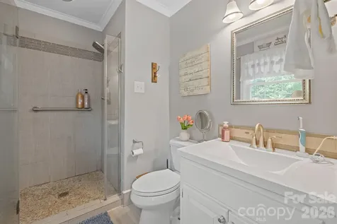 435 W Central Avenue Mount Holly NC 28120