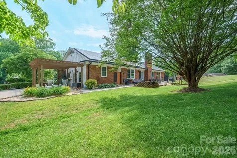 435 W Central Avenue Mount Holly NC 28120