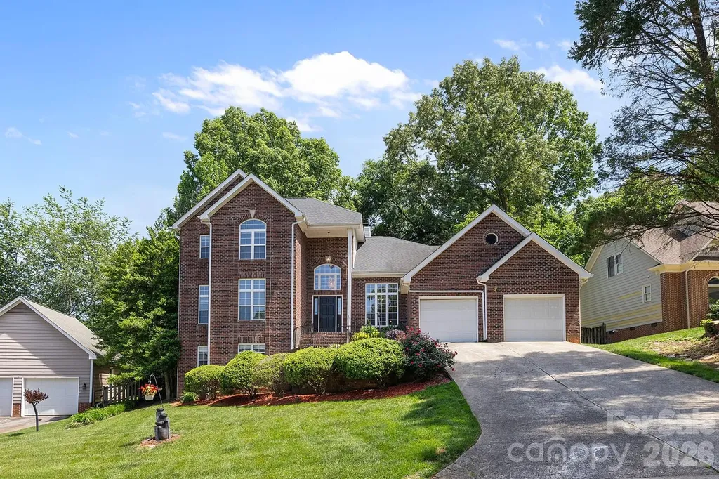 9111 Brocklehurst Lane Charlotte NC 28215