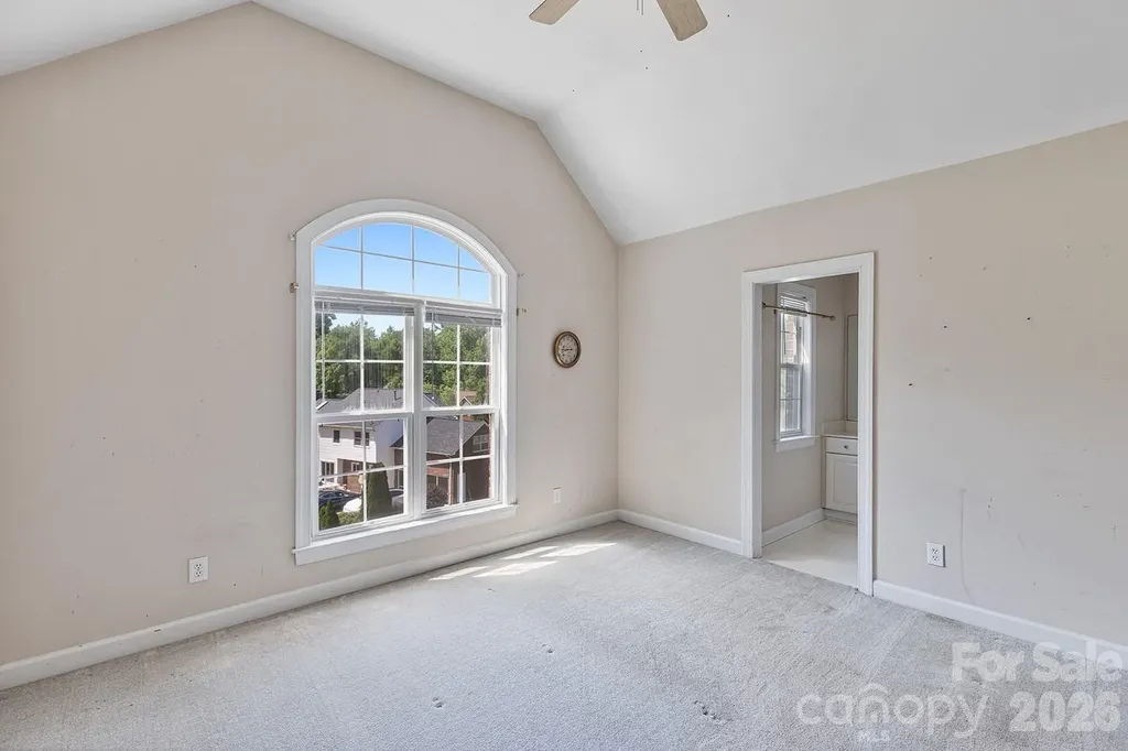 9111 Brocklehurst Lane Charlotte NC 28215