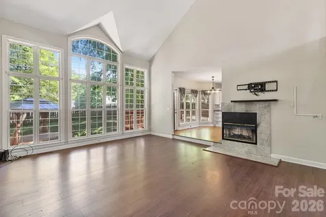 9111 Brocklehurst Lane Charlotte NC 28215