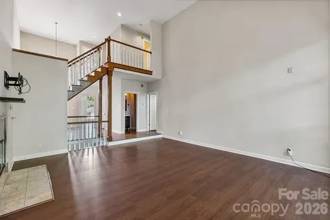9111 Brocklehurst Lane Charlotte NC 28215