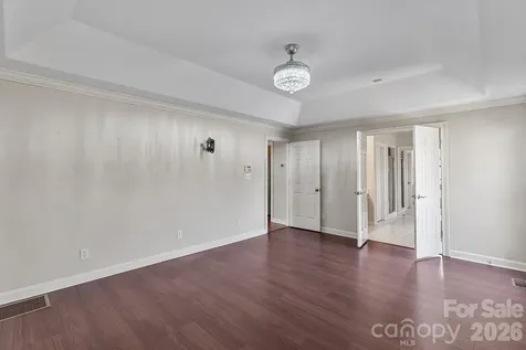 9111 Brocklehurst Lane Charlotte NC 28215