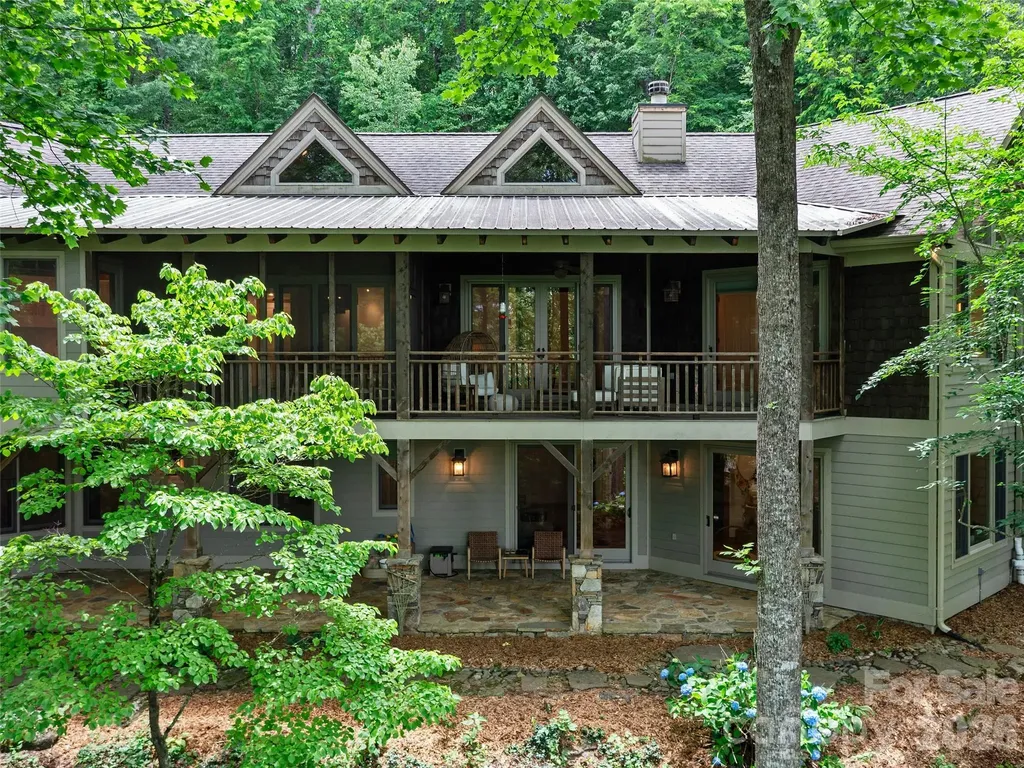 71 Chestnut Hill Road Spruce Pine NC 28777