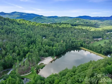 71 Chestnut Hill Road Spruce Pine NC 28777