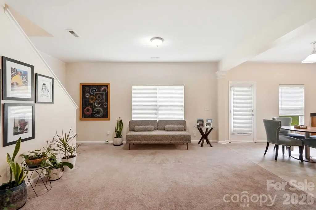 8619 Earthenware Drive Charlotte NC 28269