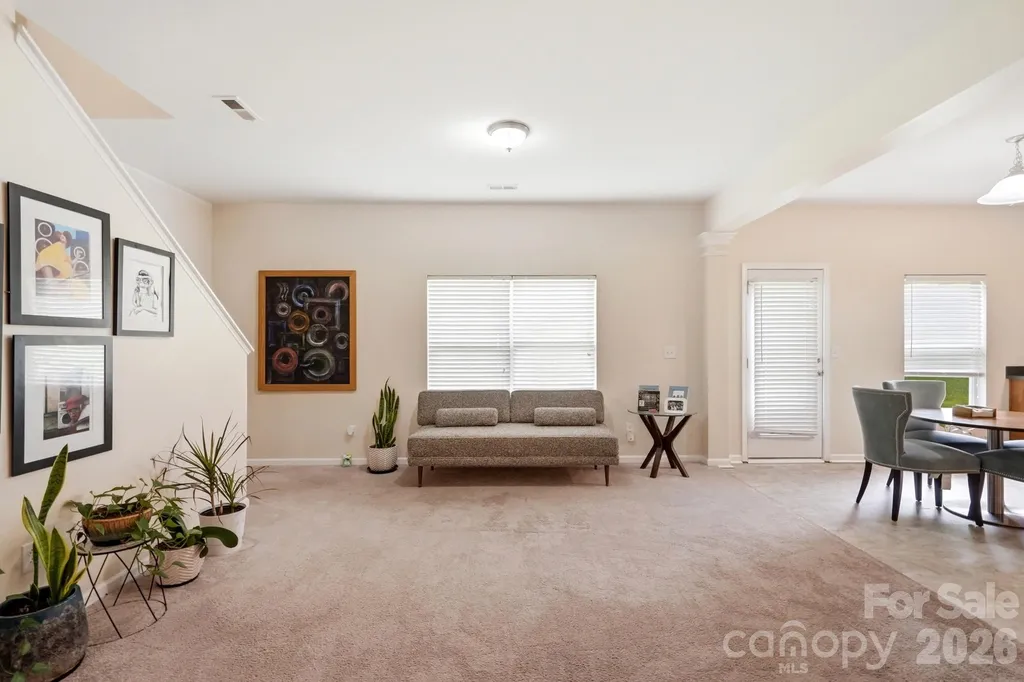 8619 Earthenware Drive Charlotte NC 28269