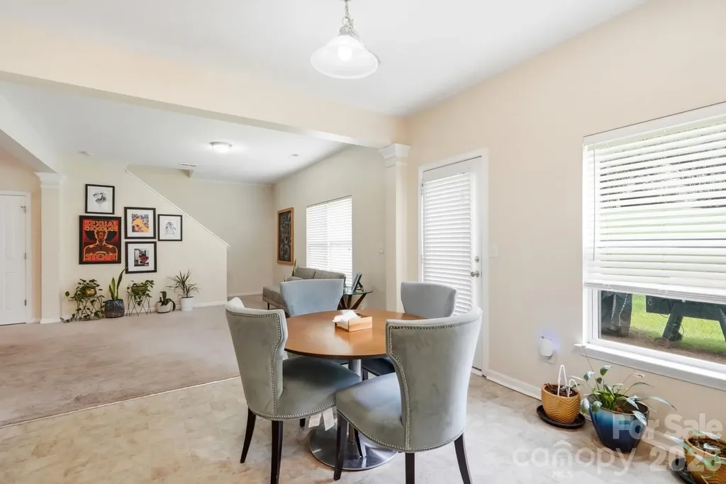 8619 Earthenware Drive Charlotte NC 28269
