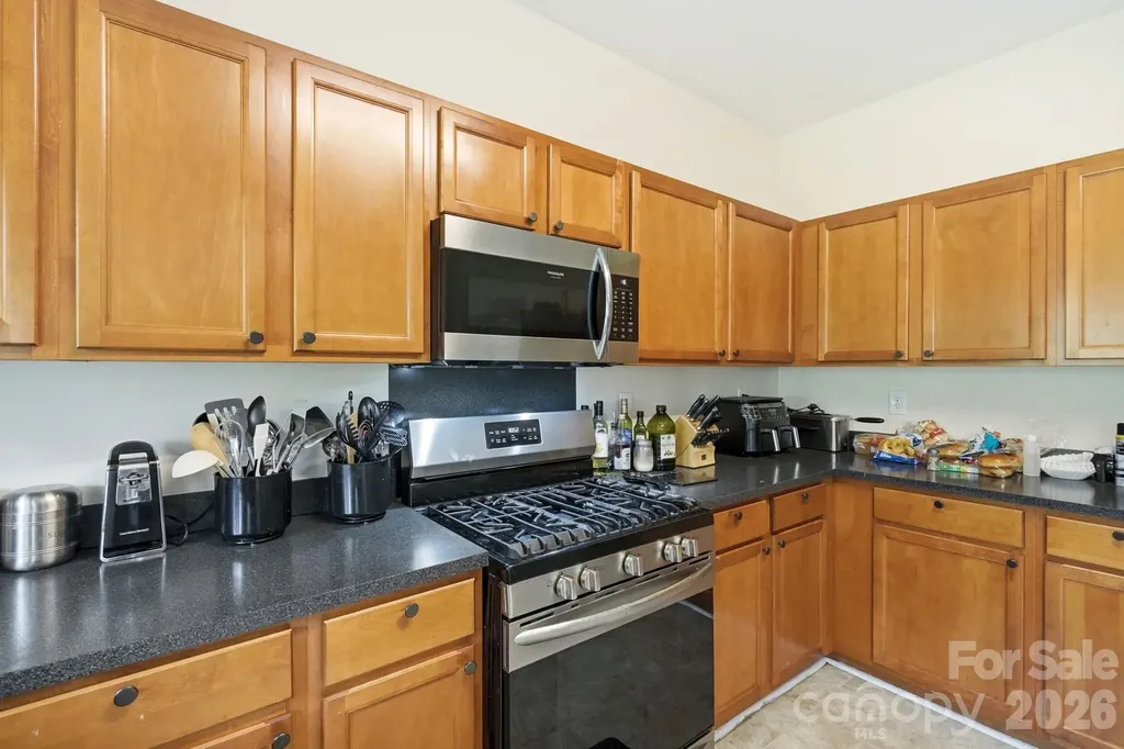 8619 Earthenware Drive Charlotte NC 28269