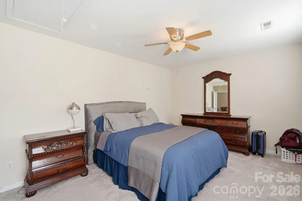 8619 Earthenware Drive Charlotte NC 28269
