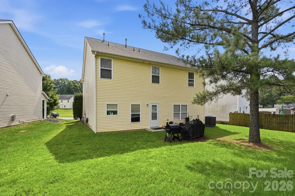 8619 Earthenware Drive Charlotte NC 28269