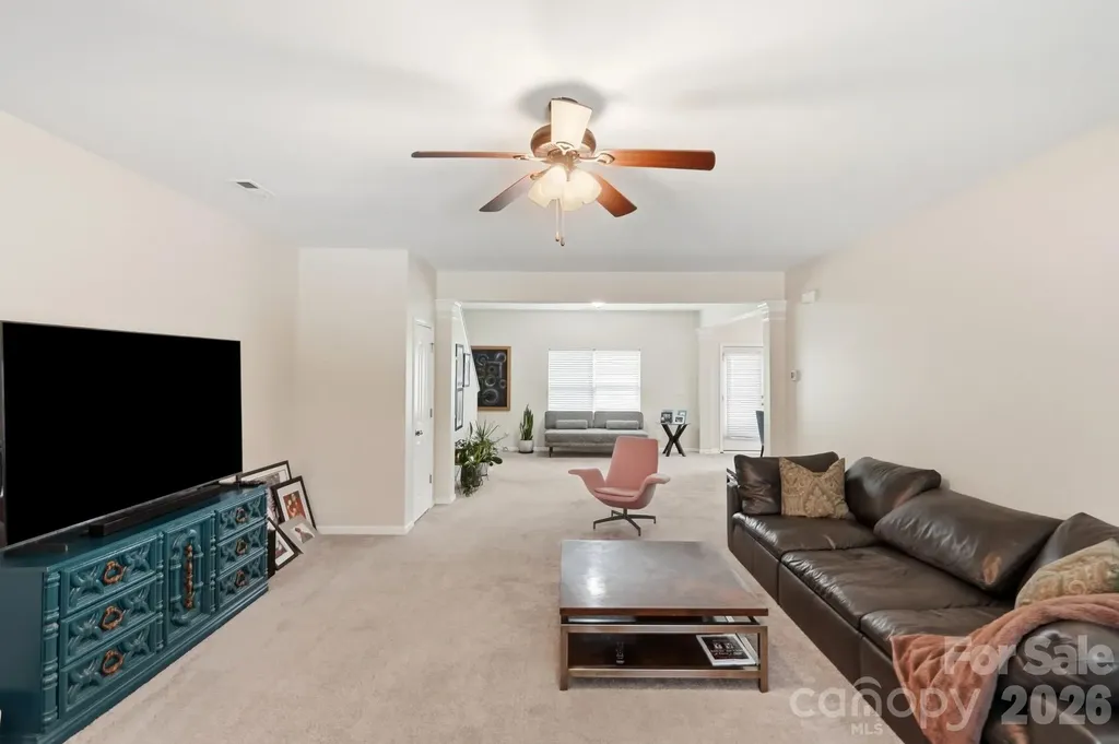 8619 Earthenware Drive Charlotte NC 28269
