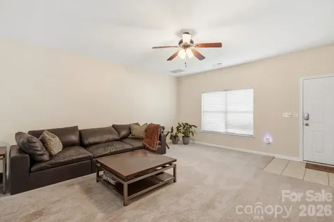 8619 Earthenware Drive Charlotte NC 28269