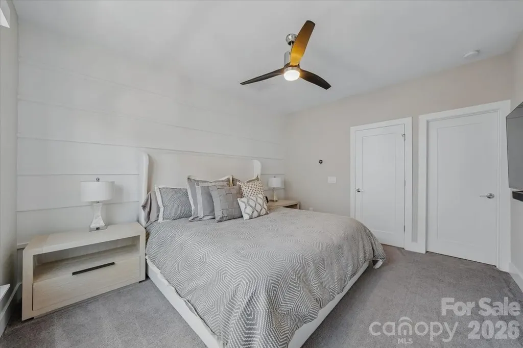 12057 Brooklyn Avenue Charlotte NC 28204