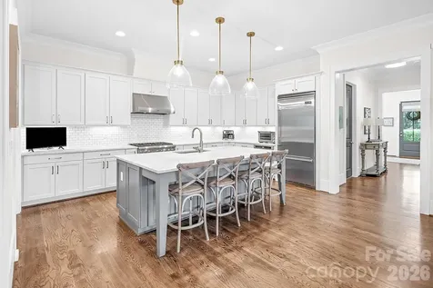 520 Hillside Avenue Charlotte NC 28209