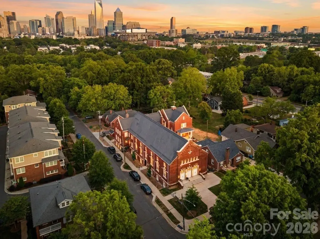 203 Grandin Road Charlotte NC 28208