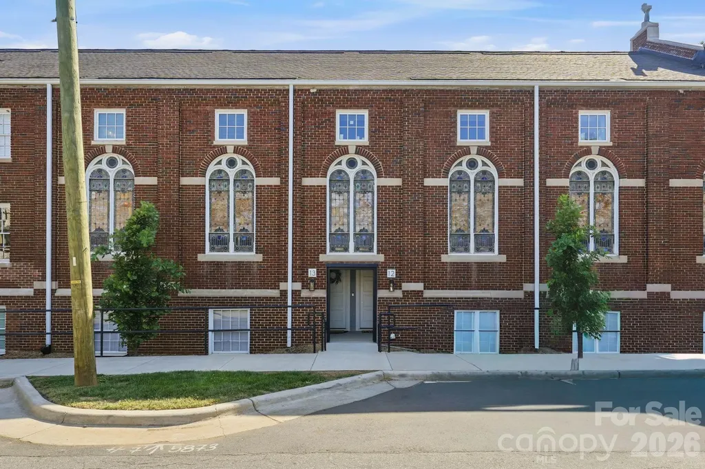 203 Grandin Road Charlotte NC 28208
