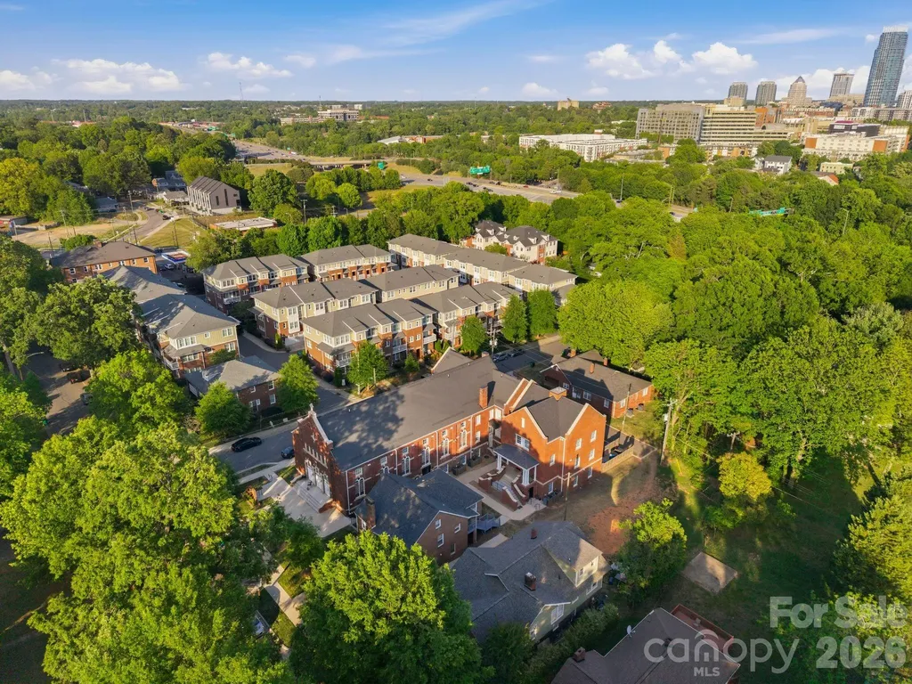 203 Grandin Road Charlotte NC 28208