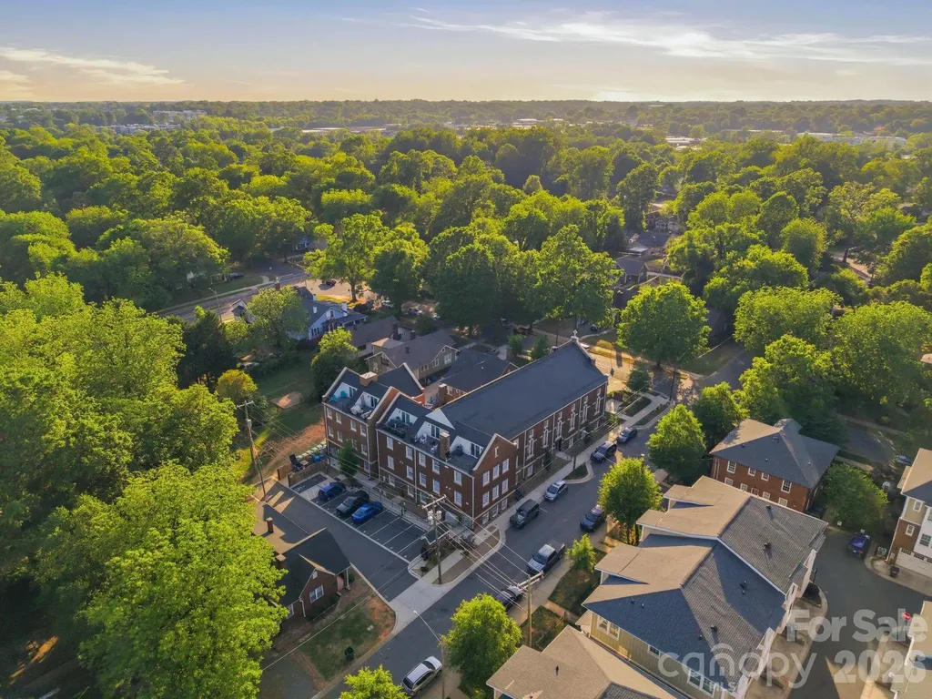 203 Grandin Road Charlotte NC 28208