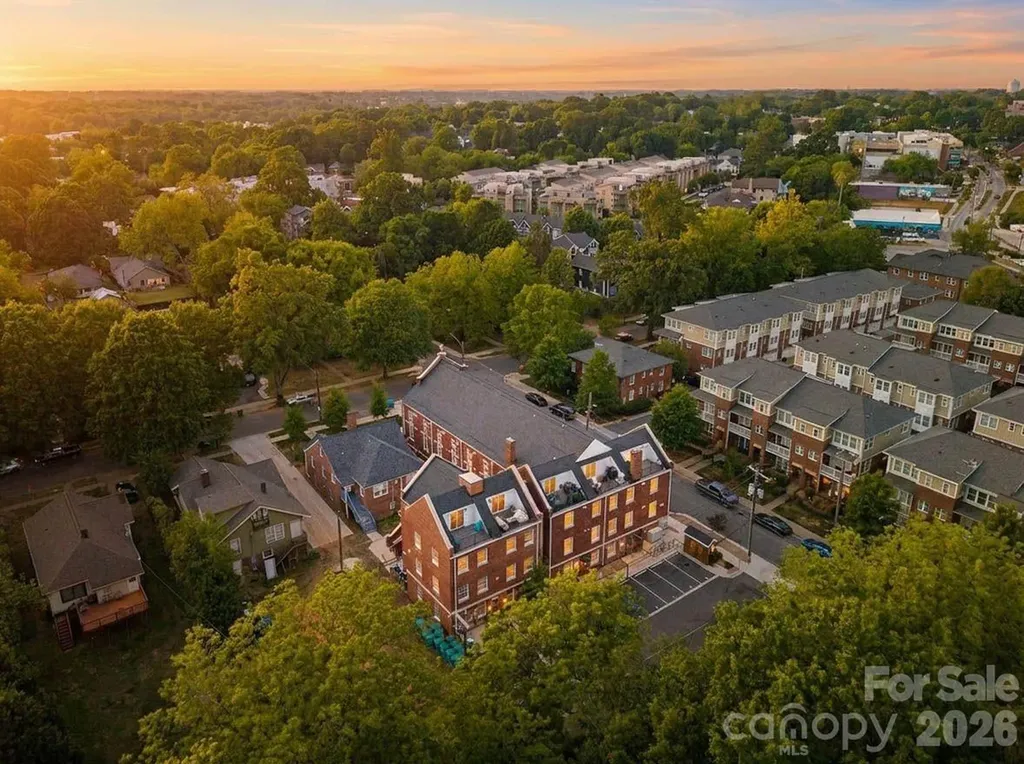 203 Grandin Road Charlotte NC 28208