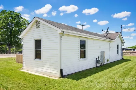1627 Warren Avenue Gastonia NC 28054