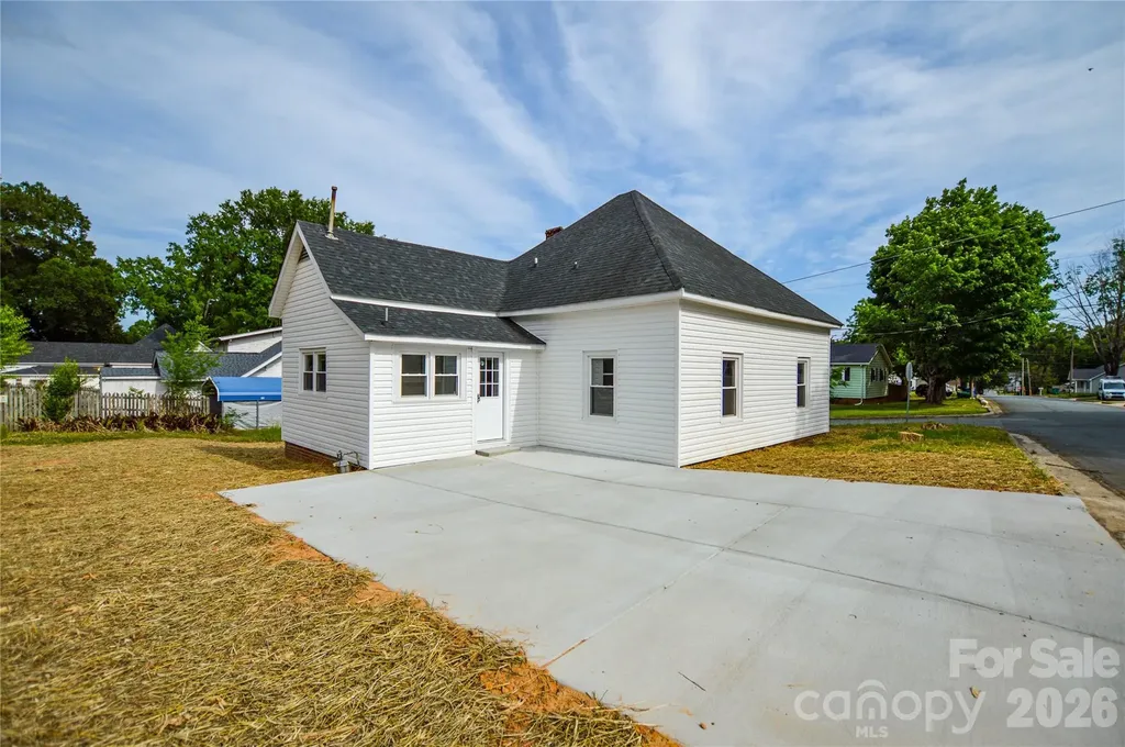 730 W Oakwood Avenue Albemarle NC 28001