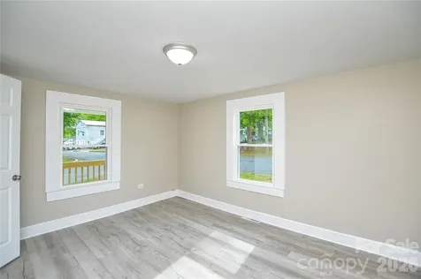 730 W Oakwood Avenue Albemarle NC 28001
