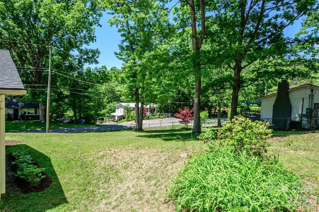 155 Chestnut Place Arden NC 28704