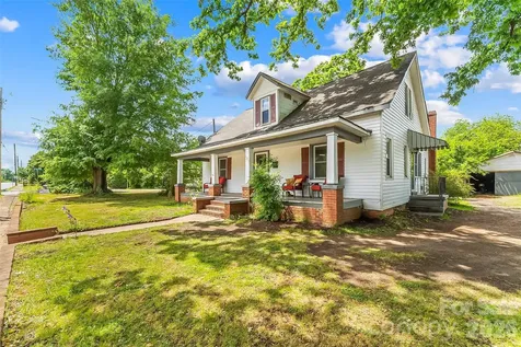 137 12th Street NW Hickory NC 28601