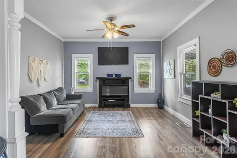137 12th Street NW Hickory NC 28601