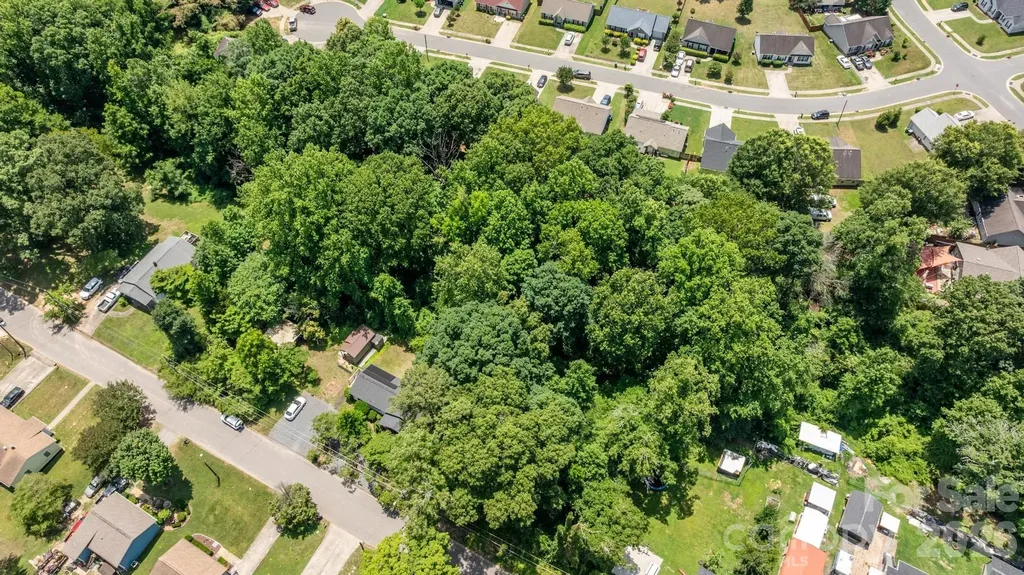 3824 Oakwood Road Charlotte NC 28269