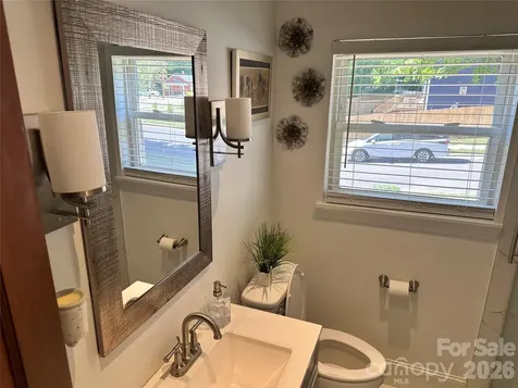 600 W Cama Street Charlotte NC 28217