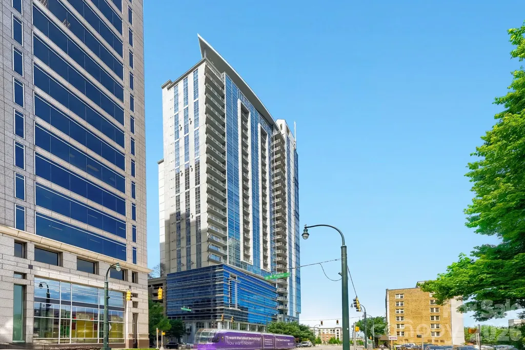 333 W Trade Street W Charlotte NC 28202