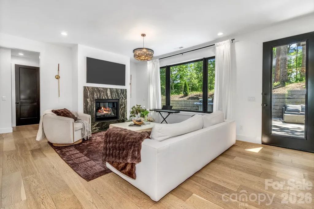 108 Poplar Green Way Asheville NC 28806