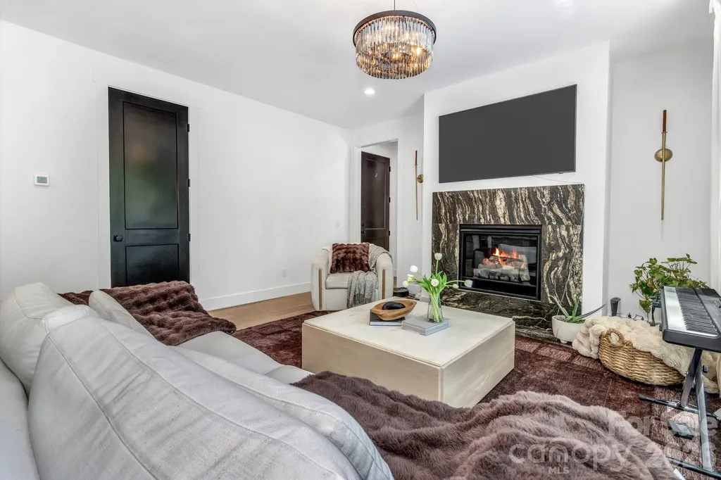 108 Poplar Green Way Asheville NC 28806