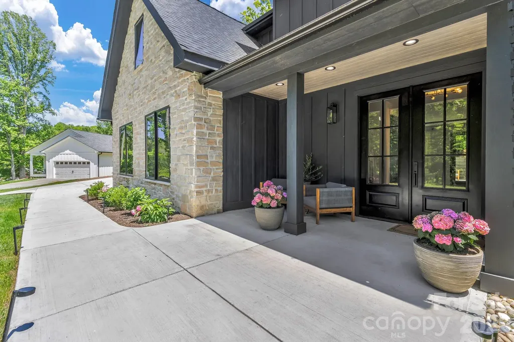 108 Poplar Green Way Asheville NC 28806