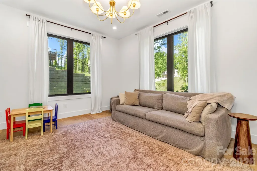 108 Poplar Green Way Asheville NC 28806