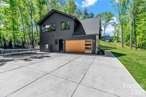 108 Poplar Green Way Asheville NC 28806