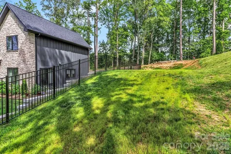 108 Poplar Green Way Asheville NC 28806