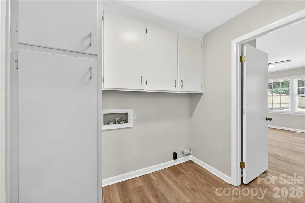 6018 Donegal Drive Charlotte NC 28212