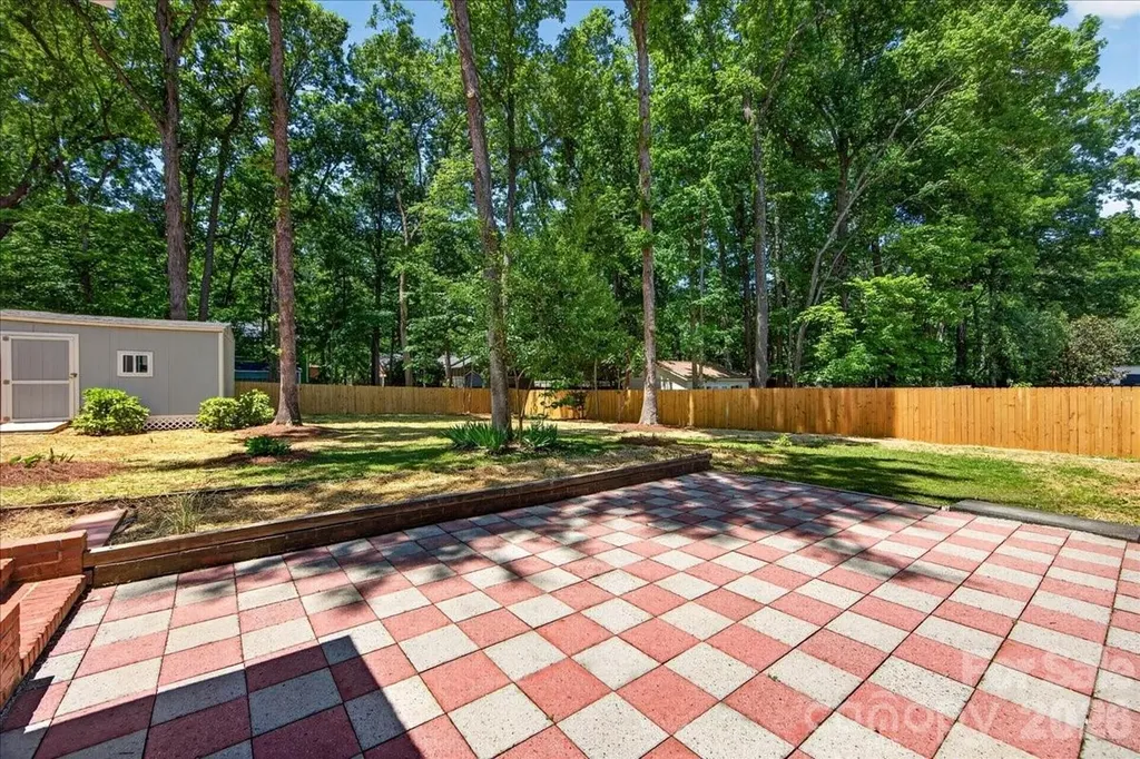 6018 Donegal Drive Charlotte NC 28212